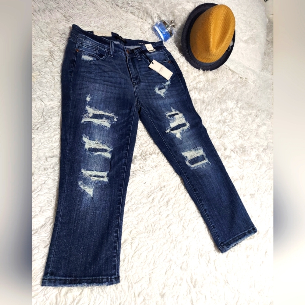 Blue Jeans for Woman, Capri Judy Blue.